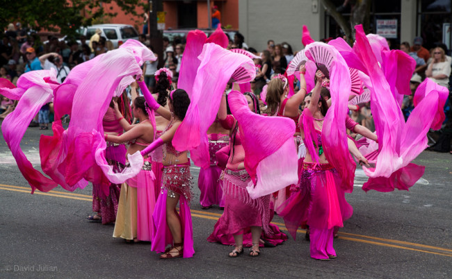 Magenta Dancers, Fremont Solstice Parade