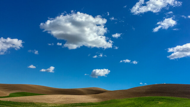 46°49'36.977" N 117°24'26.459" W